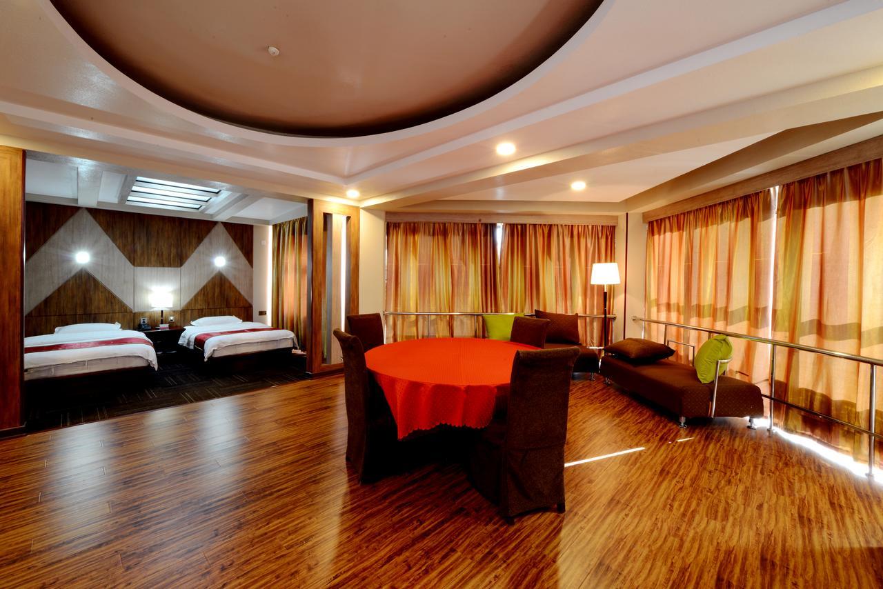 Zolo Hotel Улан-Батор Екстер'єр фото