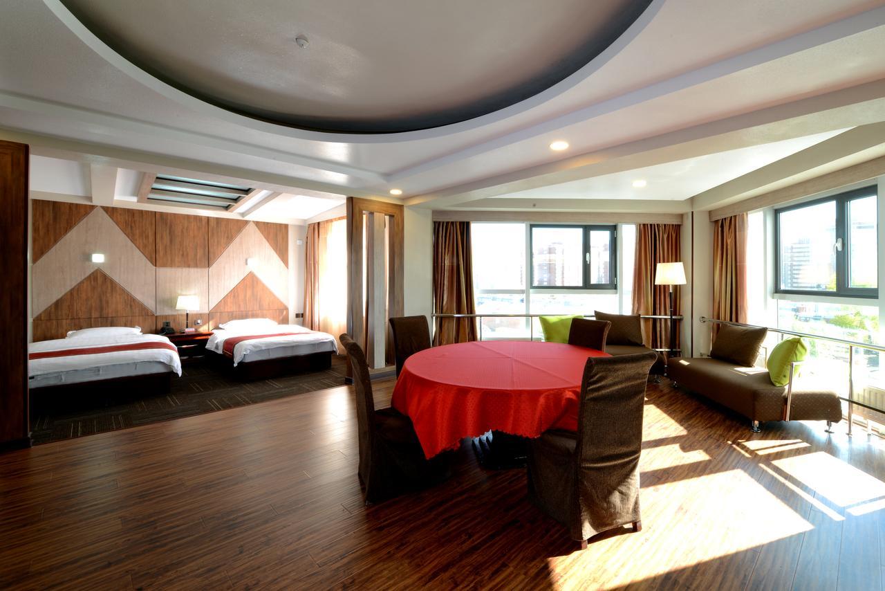 Zolo Hotel Улан-Батор Екстер'єр фото