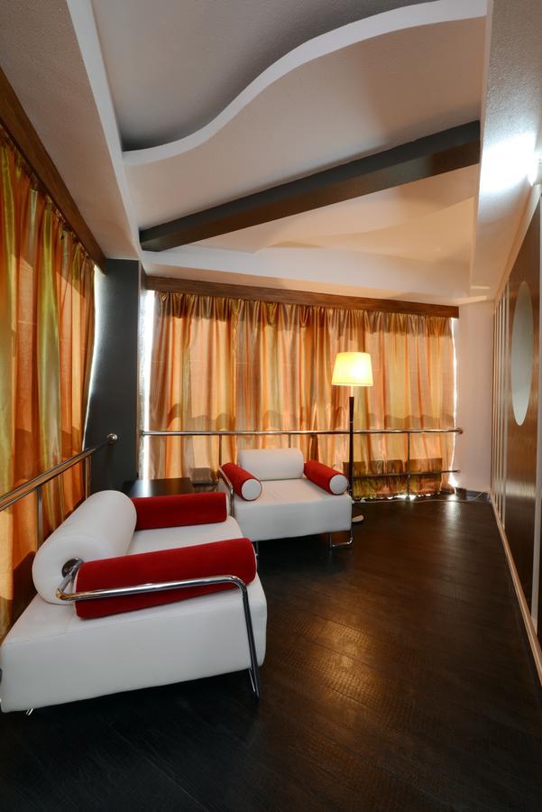 Zolo Hotel Улан-Батор Екстер'єр фото