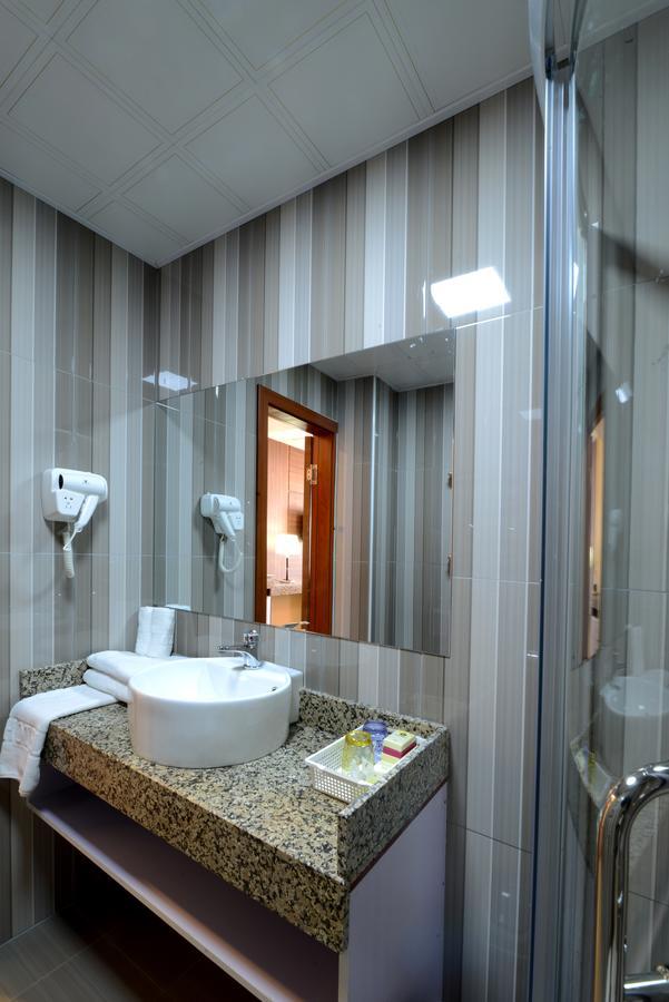 Zolo Hotel Улан-Батор Екстер'єр фото